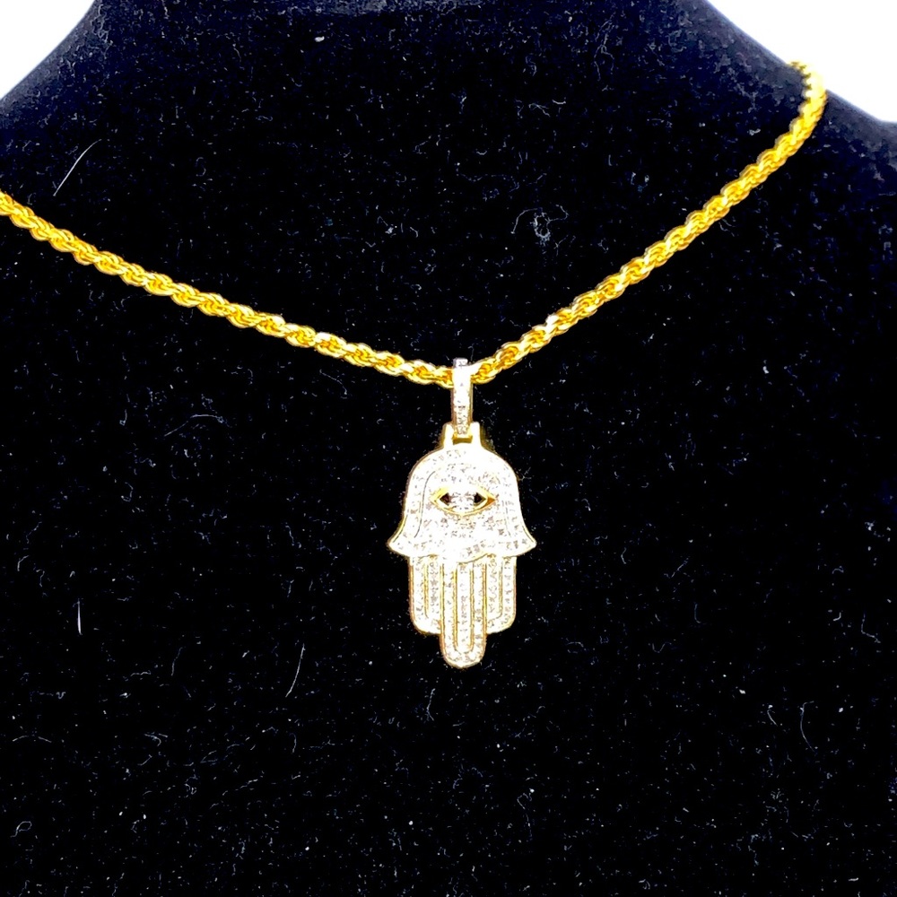Free shipping-Gold Hamsa Hand pendant with .75ct diamonds on 20” gold rope chain
